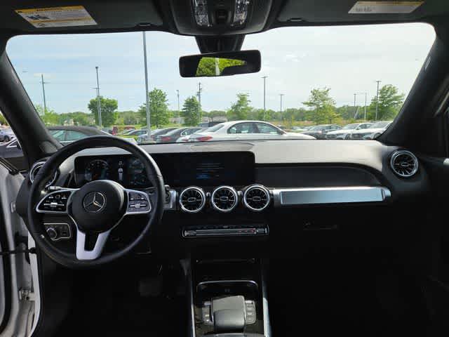 Thumbnail: 2022 Mercedes-Benz GLB - 17