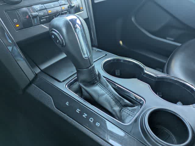 Thumbnail: 2019 Ford Explorer - 32