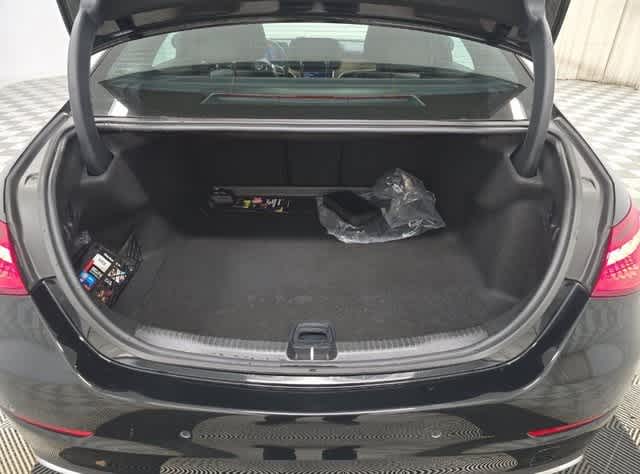 Thumbnail: 2024 Mercedes-Benz C-Class - 7