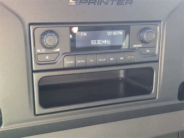 Thumbnail: 2025 Mercedes-Benz Sprinter - 22