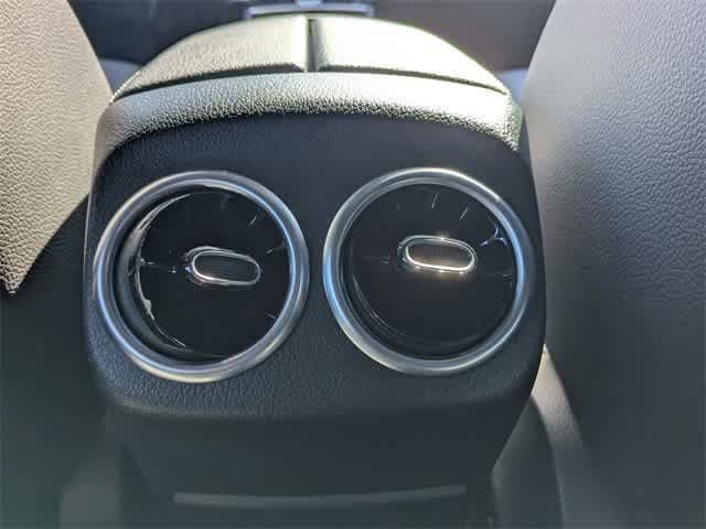 2025 Mercedes-Benz CLA 250 4
