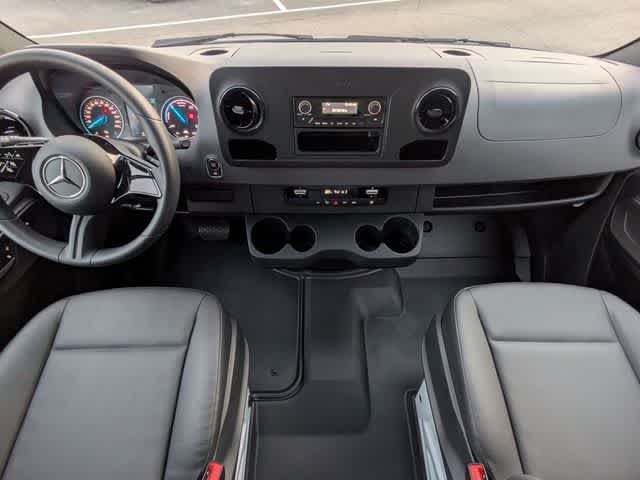 Thumbnail: 2024 Mercedes-Benz eSprinter - 12