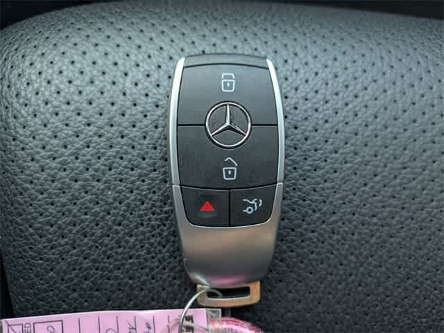 Thumbnail: 2021 Mercedes-Benz C-Class - 33