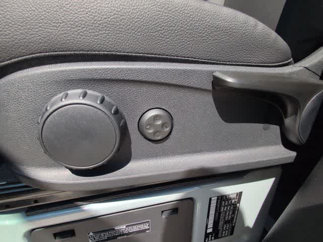 Thumbnail: 2026 Mercedes-Benz Sprinter - 16