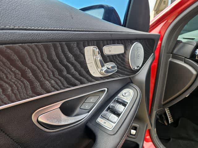 Thumbnail: 2018 Mercedes-Benz GLC - 15