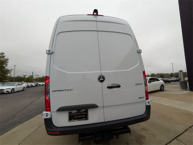 Thumbnail: 2026 Mercedes-Benz Sprinter - 7