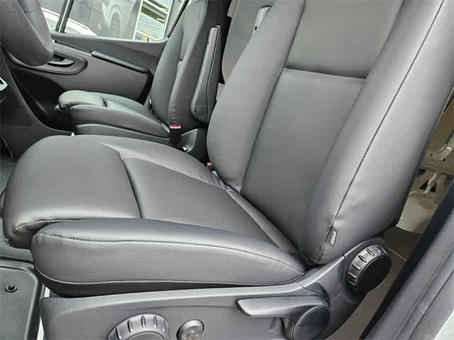 Thumbnail: 2026 Mercedes-Benz Sprinter - 16