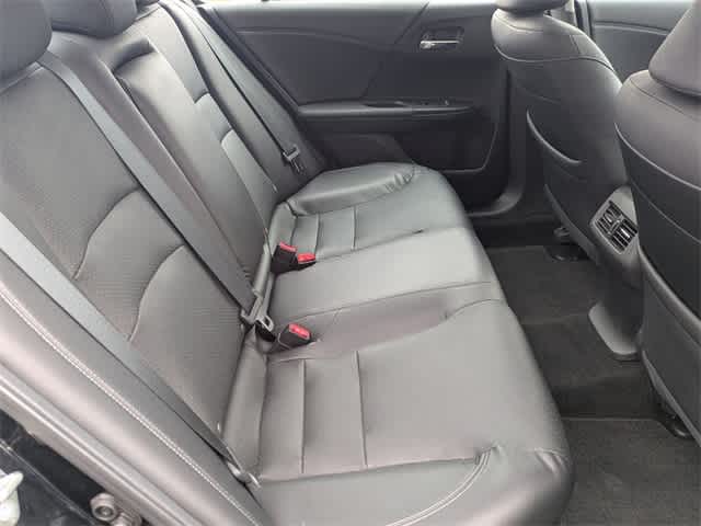 Thumbnail: 2016 Honda Accord - 17