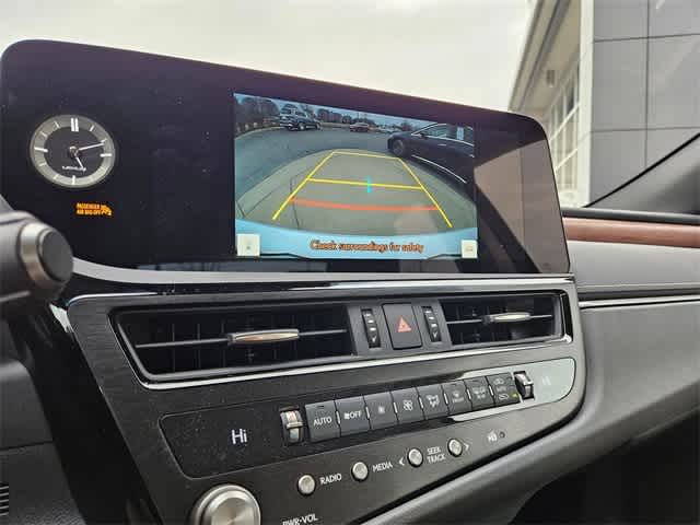 Thumbnail: 2025 Lexus ES - 28