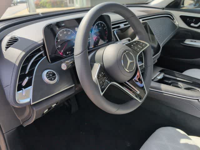 Thumbnail: 2026 Mercedes-Benz E-Class - 2