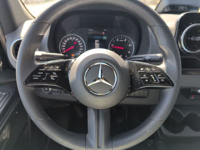 Thumbnail: 2026 Mercedes-Benz Sprinter - 21