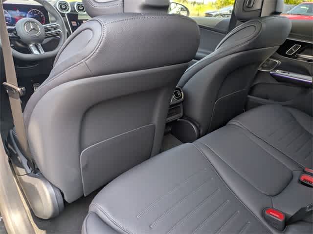 Thumbnail: 2026 Mercedes-Benz GLC - 18