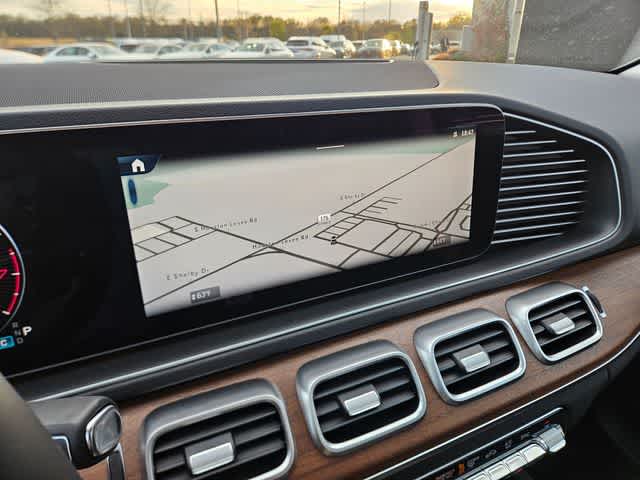 Thumbnail: 2026 Mercedes-Benz GLE - 28