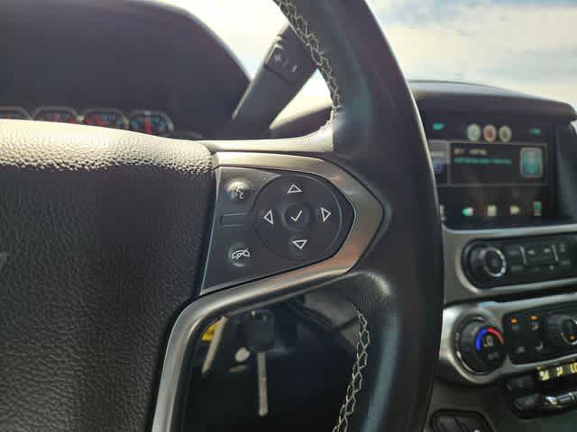 Thumbnail: 2015 Chevrolet Suburban - 25