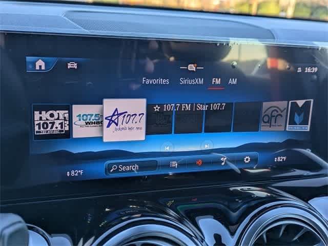 Thumbnail: 2025 Mercedes-Benz GLB - 22