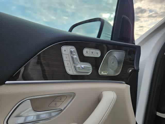 Thumbnail: 2026 Mercedes-Benz GLE - 16