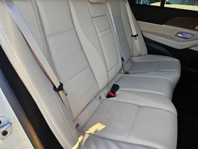 Thumbnail: 2026 Mercedes-Benz GLE - 21