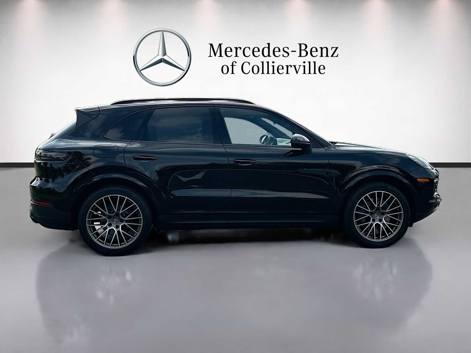 Thumbnail: 2023 Porsche Cayenne - 4