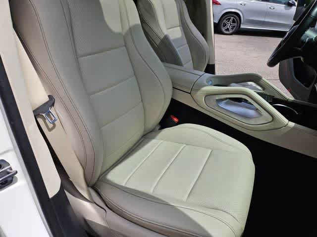 Thumbnail: 2024 Mercedes-Benz GLE - 24