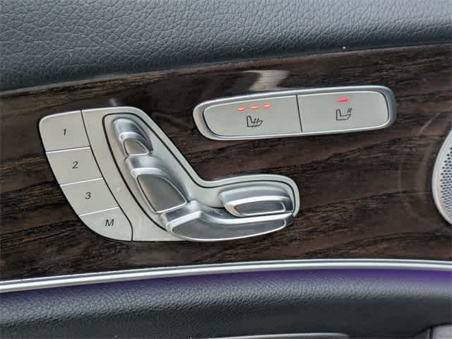 Thumbnail: 2017 Mercedes-Benz E-Class - 12