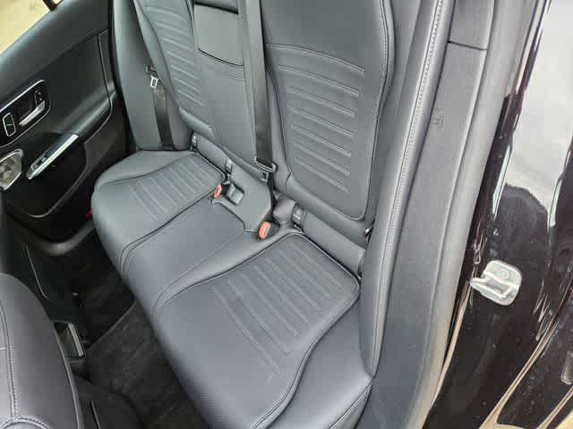 Thumbnail: 2024 Mercedes-Benz C-Class - 20