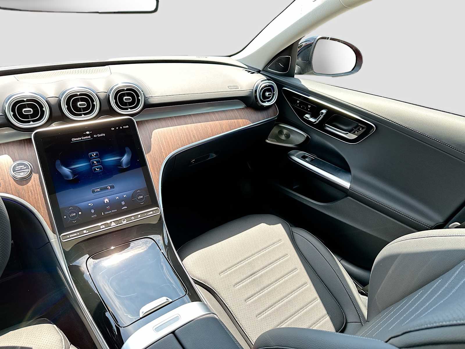 Thumbnail: 2026 Mercedes-Benz C-Class - 25