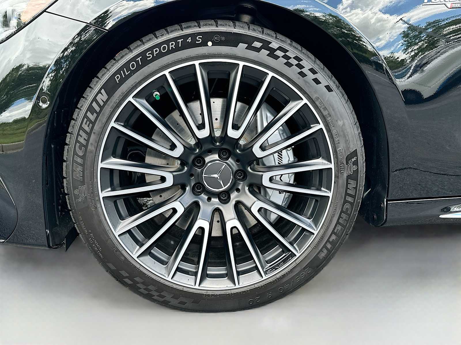 Thumbnail: 2026 Mercedes-Benz E-Class - 33