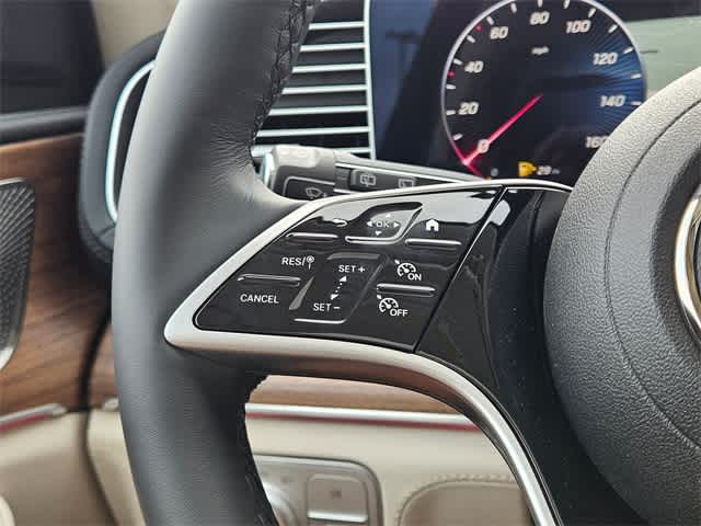 Thumbnail: 2026 Mercedes-Benz GLE - 26