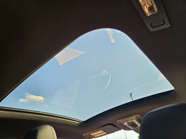 Thumbnail: 2026 Mercedes-Benz GLE - 20