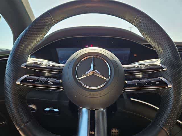 Thumbnail: 2023 Mercedes-Benz EQS - 23