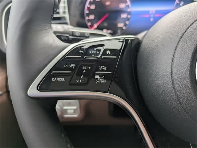 Thumbnail: 2026 Mercedes-Benz GLE - 25