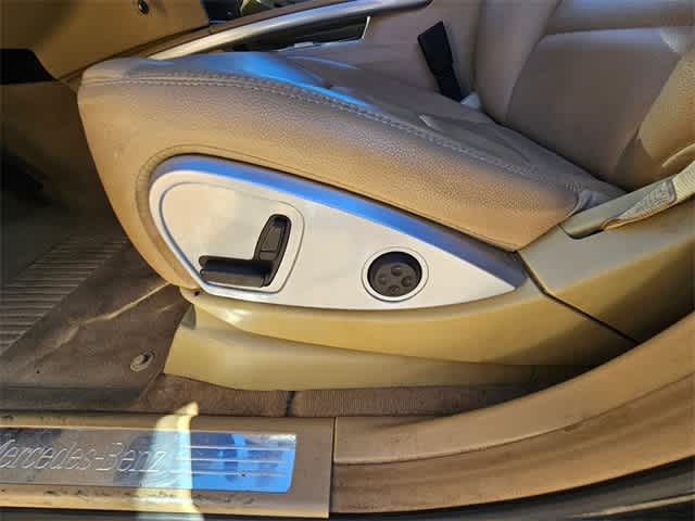 Thumbnail: 2011 Mercedes-Benz M-Class - 16