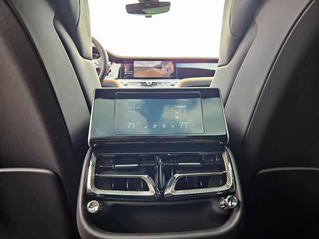 Thumbnail: 2024 Bentley Flying Spur - 18