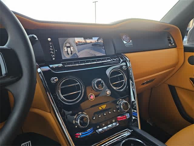 Thumbnail: 2022 Rolls-Royce Cullinan - 27