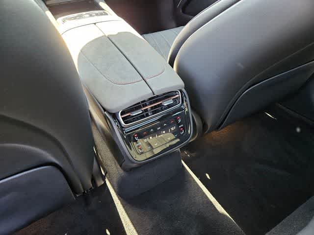 Thumbnail: 2023 Mercedes-Benz EQS - 17