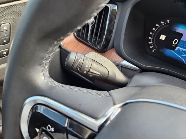 Thumbnail: 2024 Volvo XC60 - 27