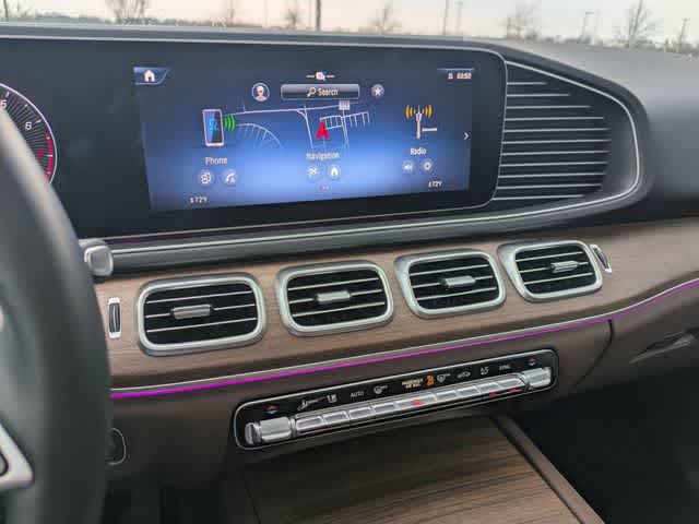 Thumbnail: 2025 Mercedes-Benz GLE - 28