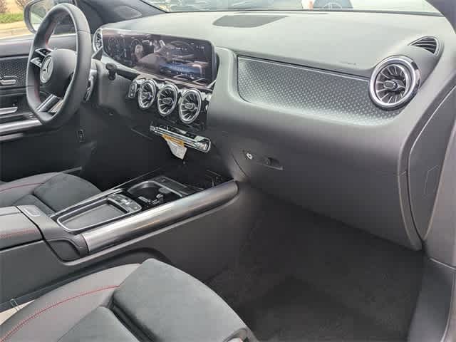 2025 Mercedes-Benz GLA 250 11