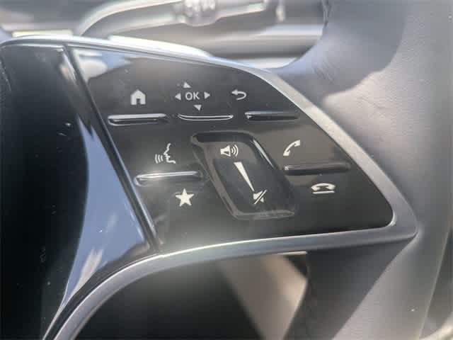 Thumbnail: 2025 Mercedes-Benz GLE - 25