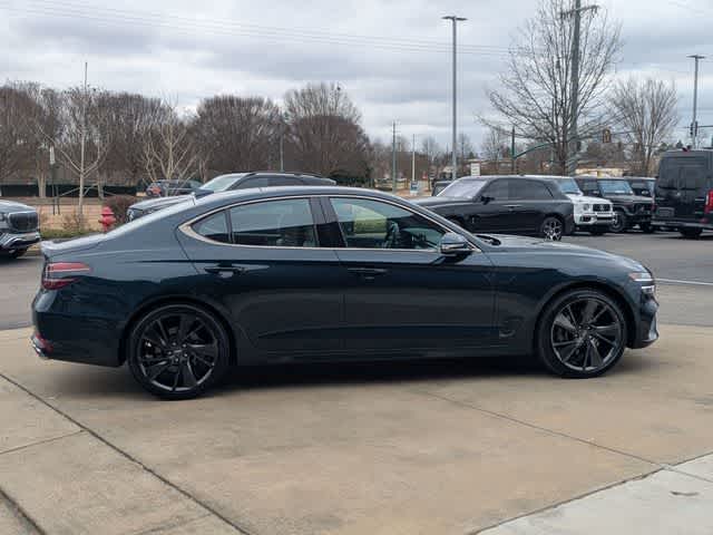 Thumbnail: 2023 Genesis G70 - 10