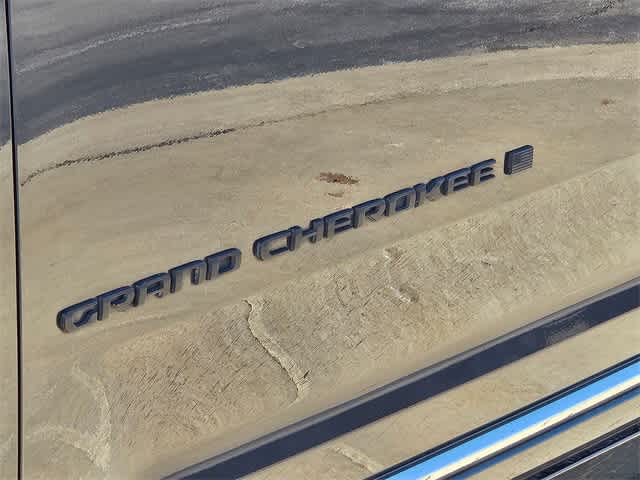 Thumbnail: 2022 Jeep Grand Cherokee - 12