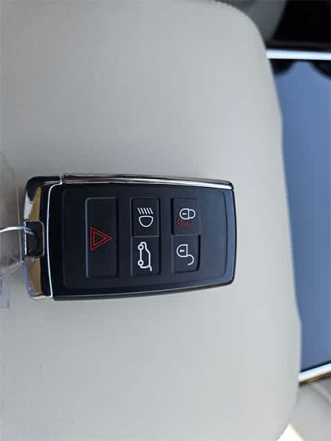 Thumbnail: 2023 Land Rover Range Rover - 37