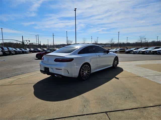 Thumbnail: 2022 Mercedes-Benz E-Class - 8