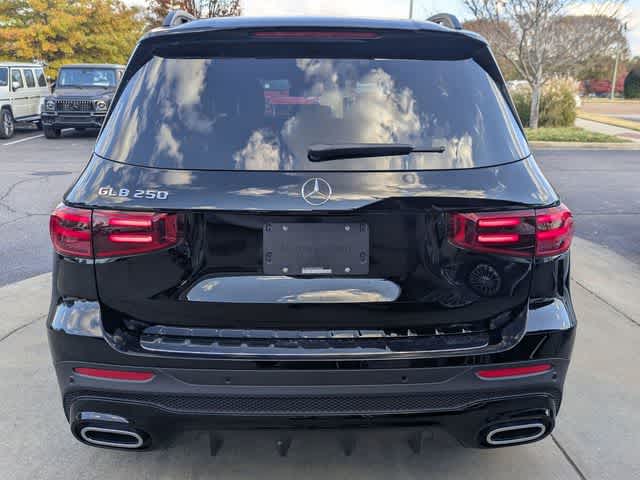 Thumbnail: 2026 Mercedes-Benz GLB - 8