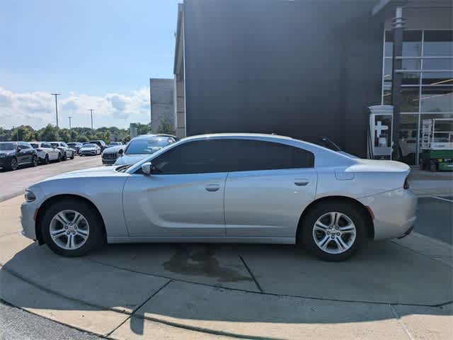 2022 Dodge Charger SXT photo 3
