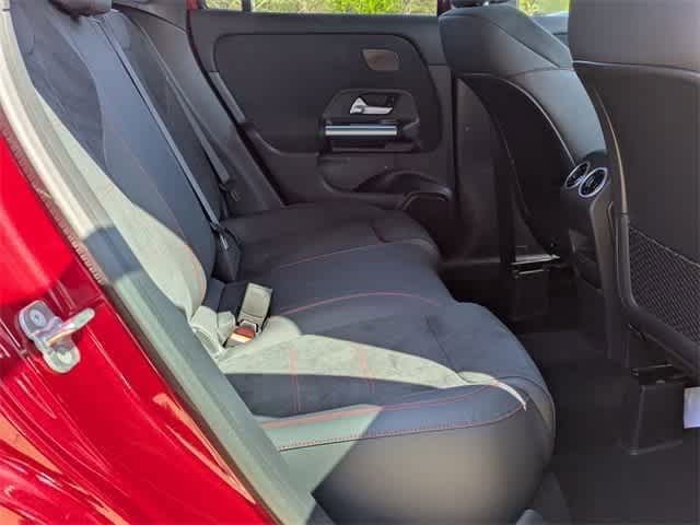 Thumbnail: 2025 Mercedes-Benz GLA - 9