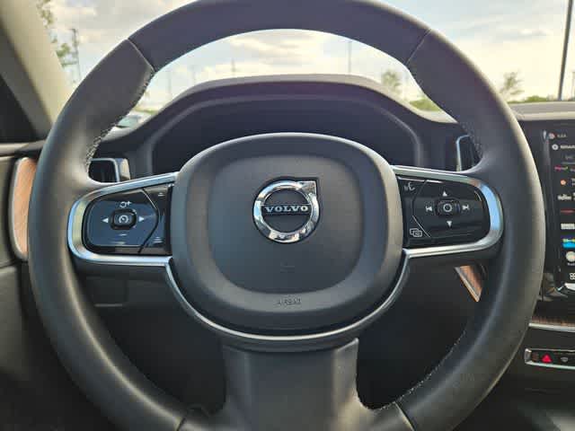 Thumbnail: 2024 Volvo XC60 - 23