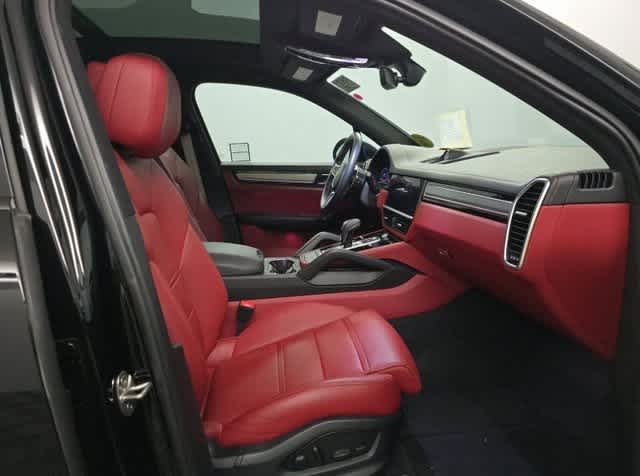 Thumbnail: 2023 Porsche Cayenne - 6