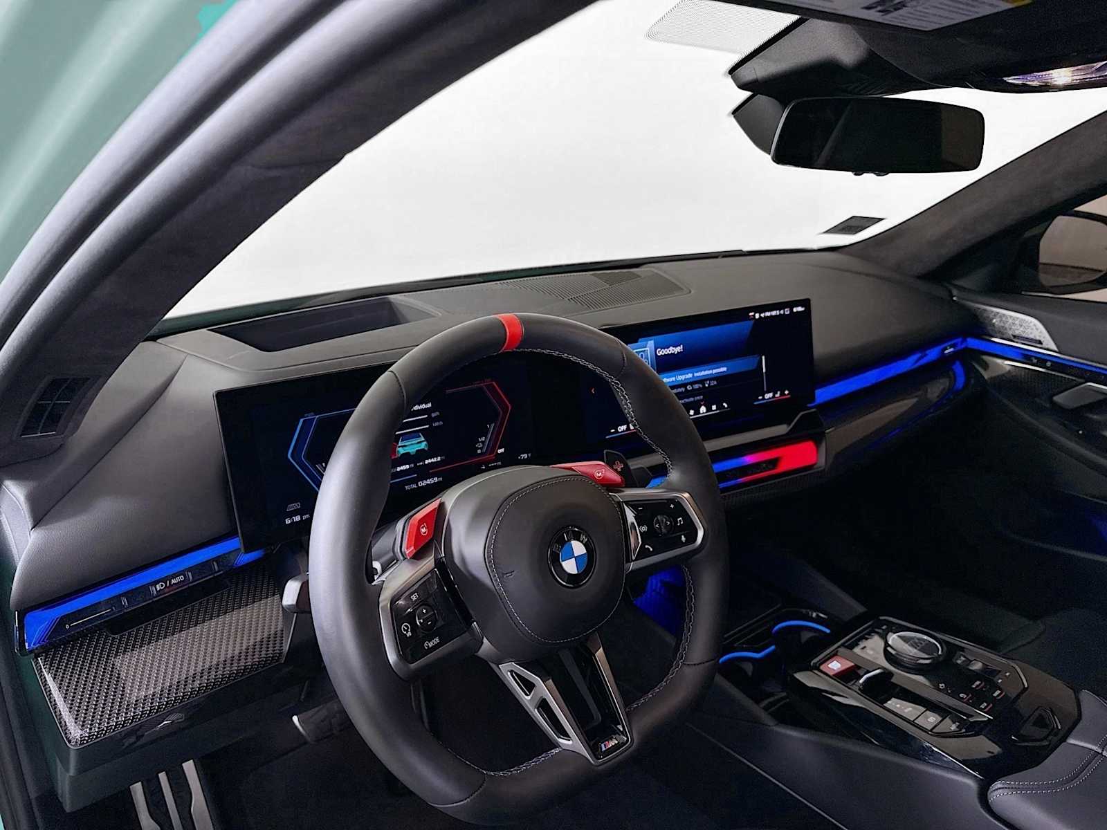 Thumbnail: 2025 BMW M5 - 2