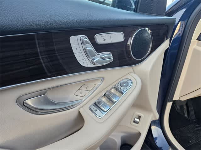 Thumbnail: 2021 Mercedes-Benz GLC - 14